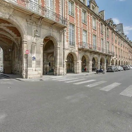 Apartment For 5 - Place Des Vosges By Weekome *