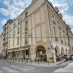 Apartment For 5 - Place Des Vosges By Weekome